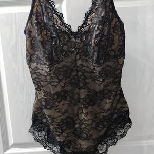 Chic Black Lace Chemise